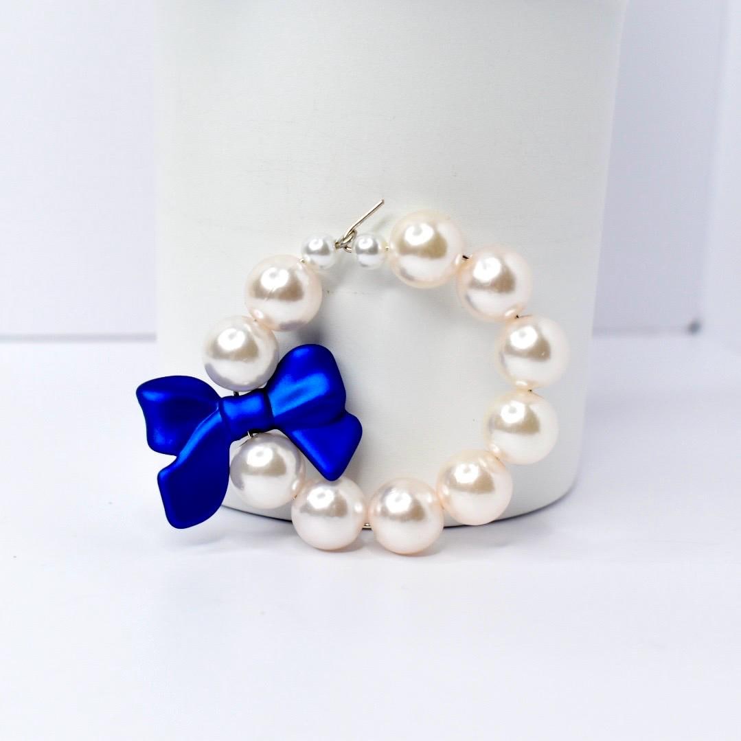 Blue Bow Pearl Tumbler Handle Bracelet