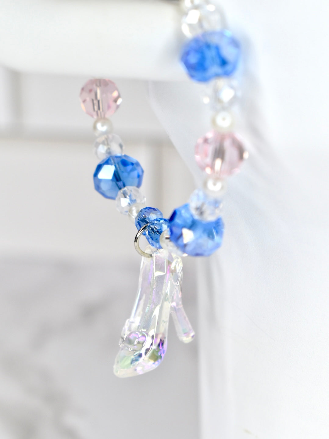 Cinderella Slipper Tumbler Handle Bracelet: Crystal & Iridescent Charm