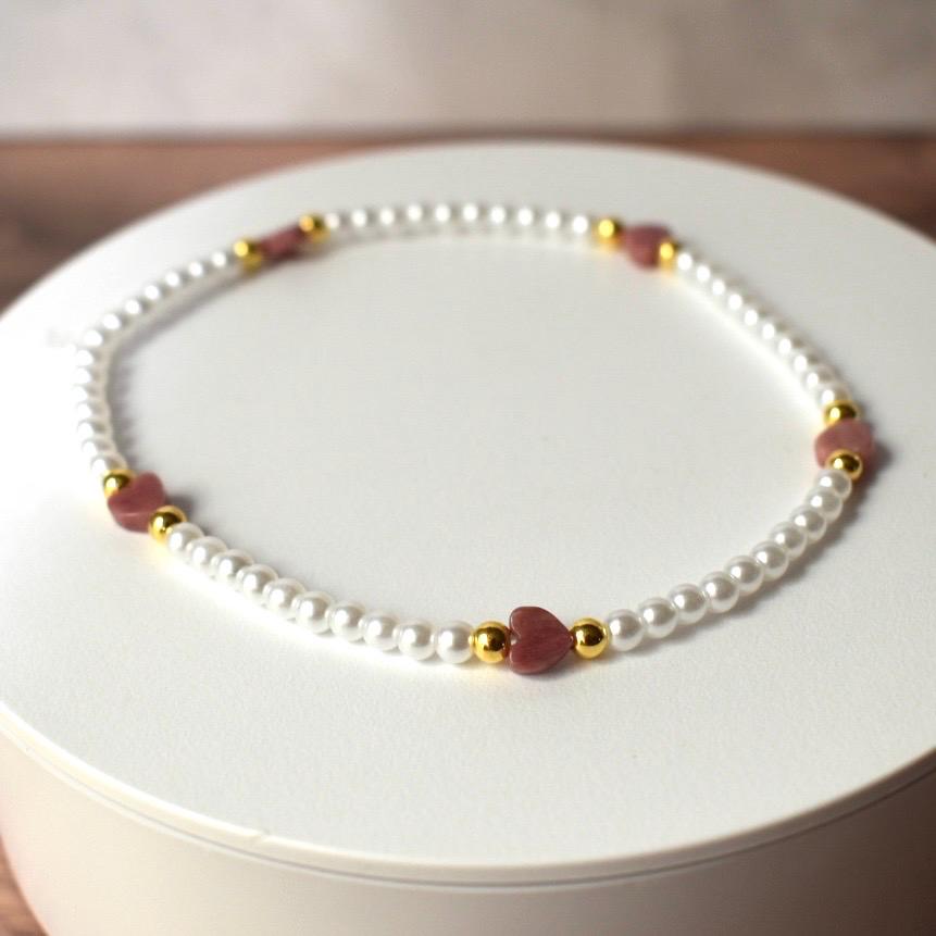 Pearl Beaded Bracelet with Pink Hearts and Gold Accents