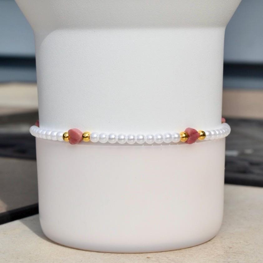 Pearl Beaded Bracelet with Pink Hearts and Gold Accents