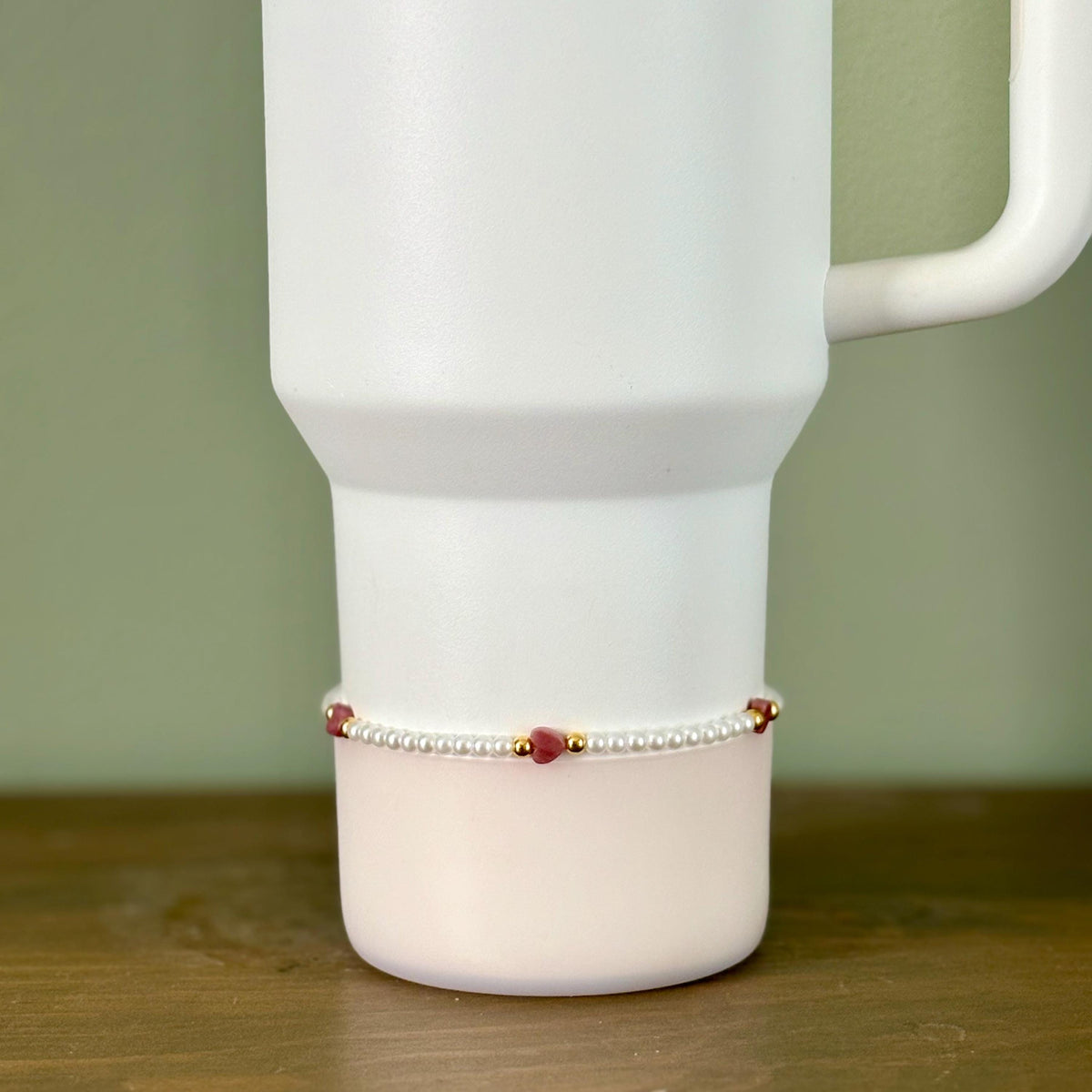 Pearl Beaded Bracelet with Pink Hearts and Gold Accents