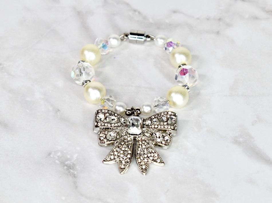 Pearl Elegance Bow Tumbler Handle Charm Bracelet