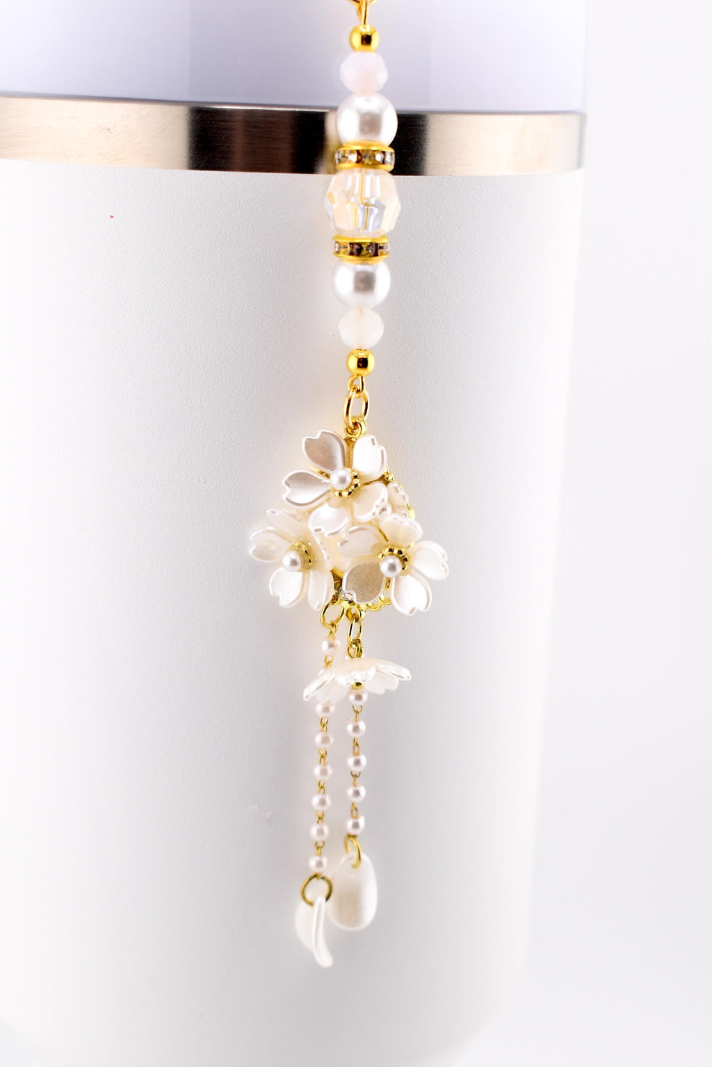 Floral Pearl Tumbler Straw Charm with Gold Accents