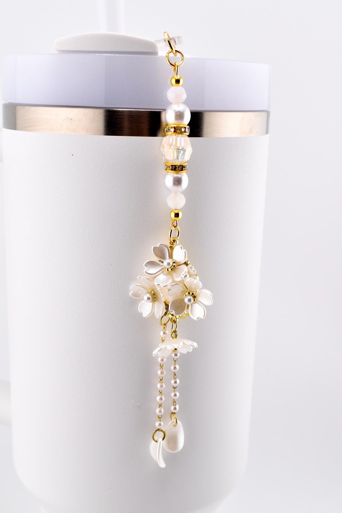 Floral Pearl Tumbler Straw Charm with Gold Accents