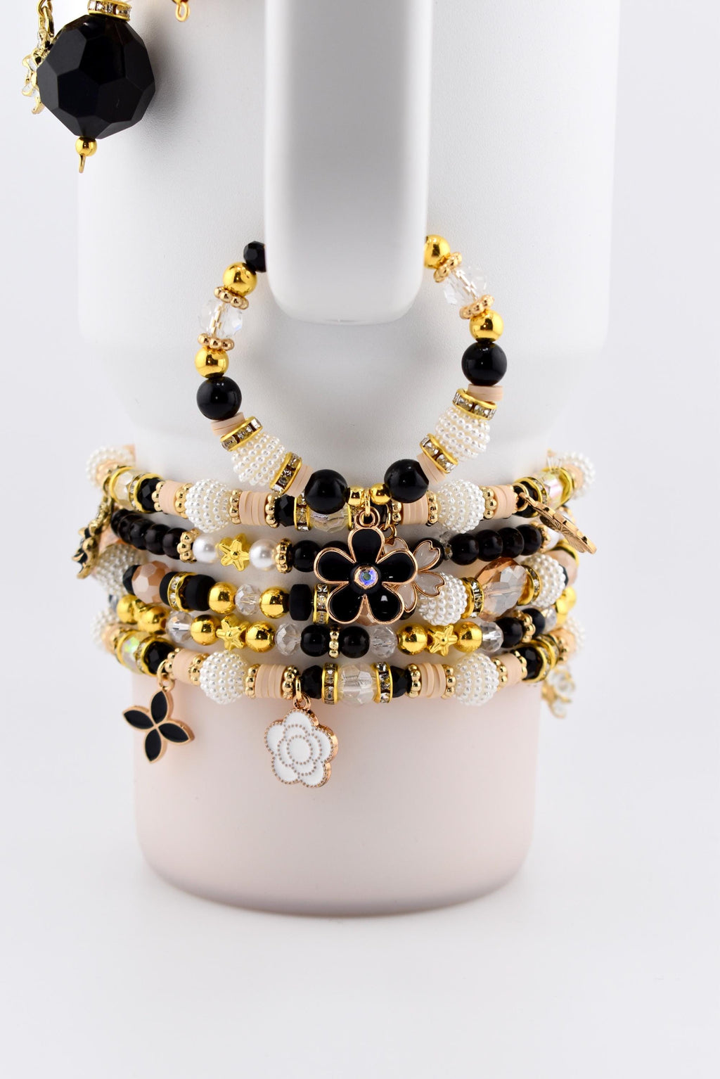 Wild Blooms Tumbler Handle Bracelet: Handle Charm with Black and Gold Daisy