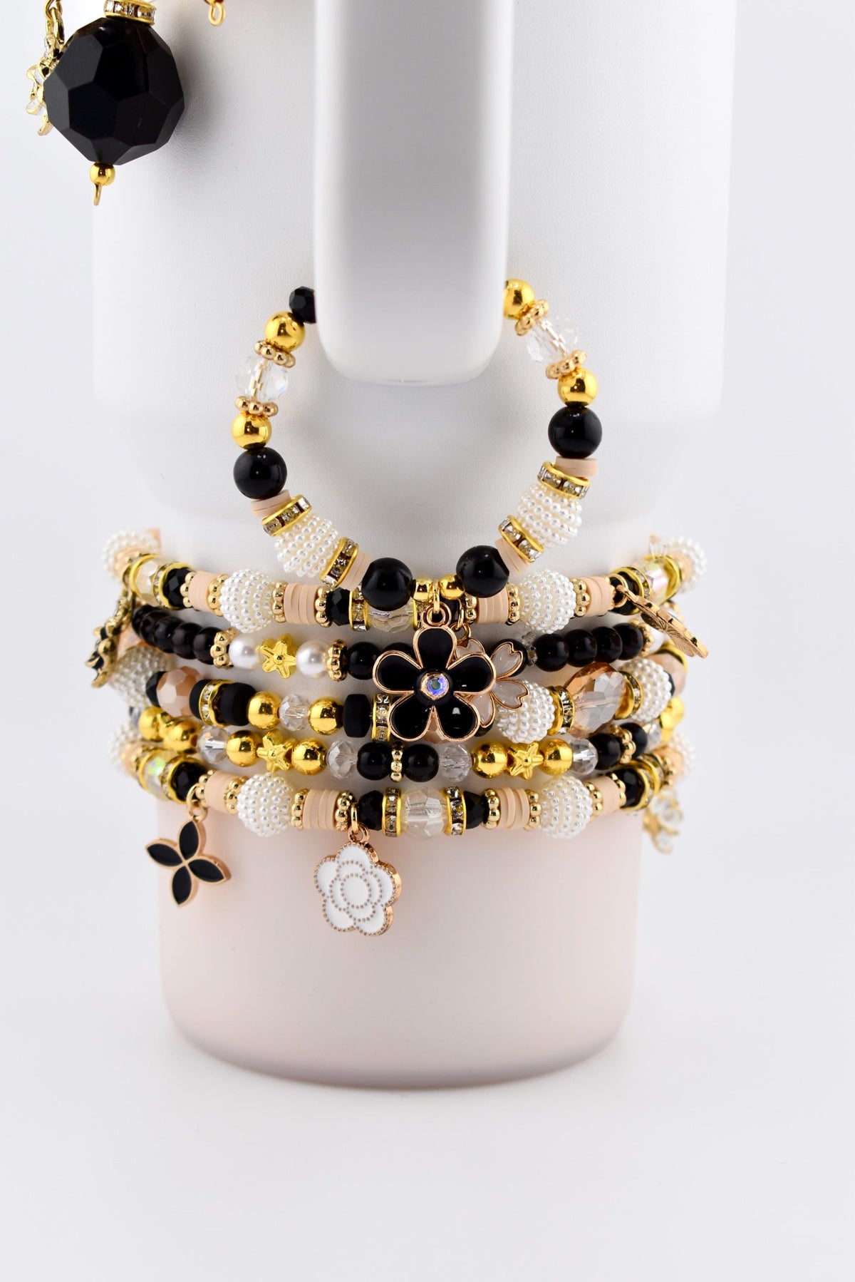 Wild Blooms Tumbler Handle Bracelet: Handle Charm with Black and Gold Daisy
