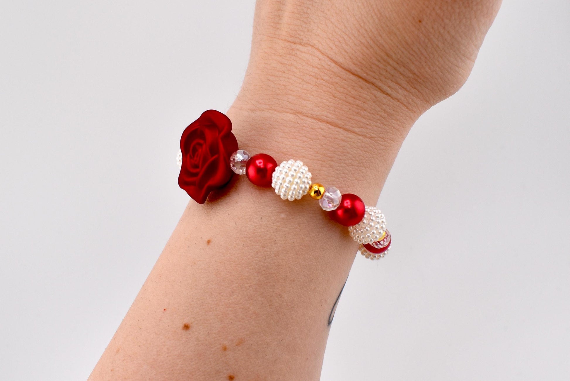 Red Rose and Pearl Beaded Bracelet