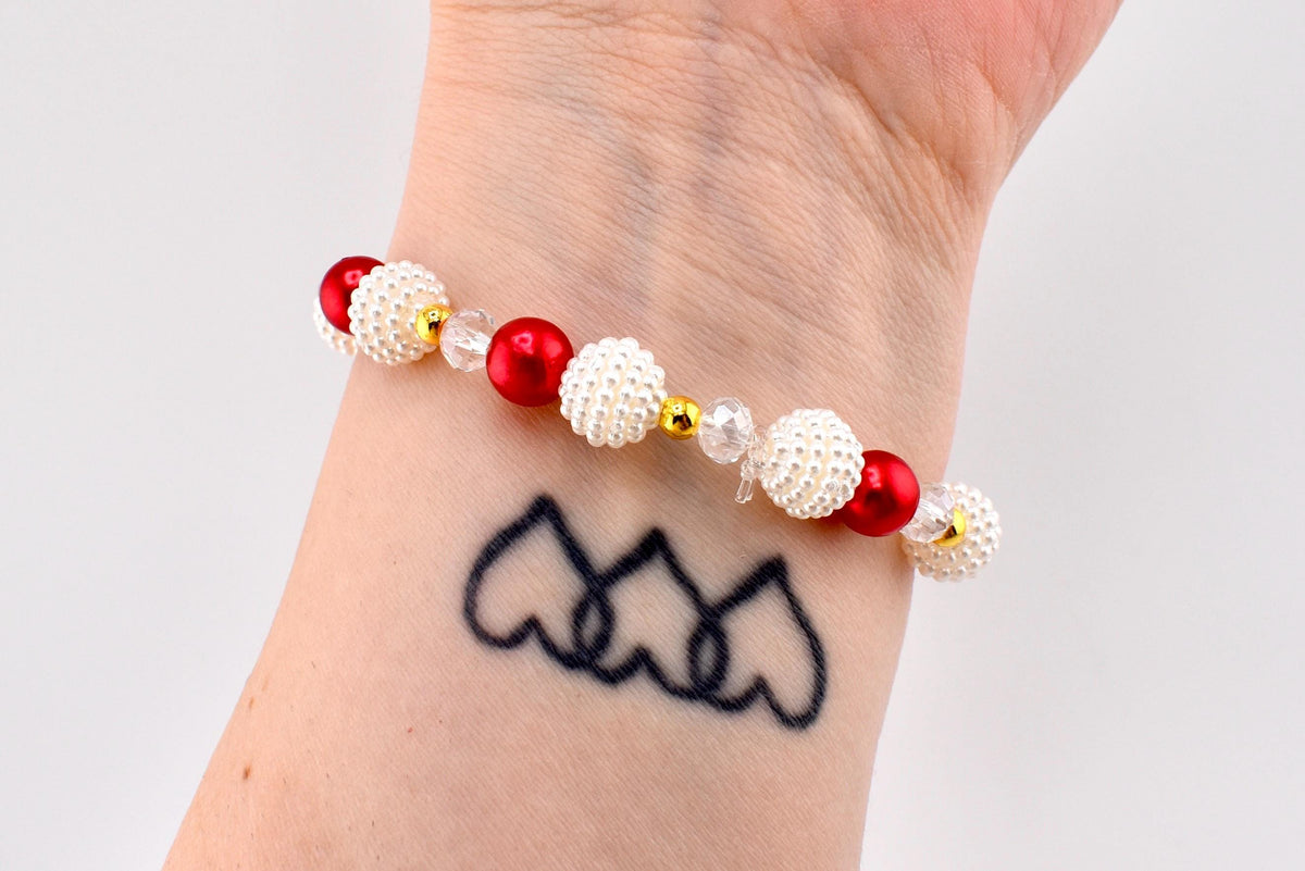 Red Rose and Pearl Beaded Bracelet