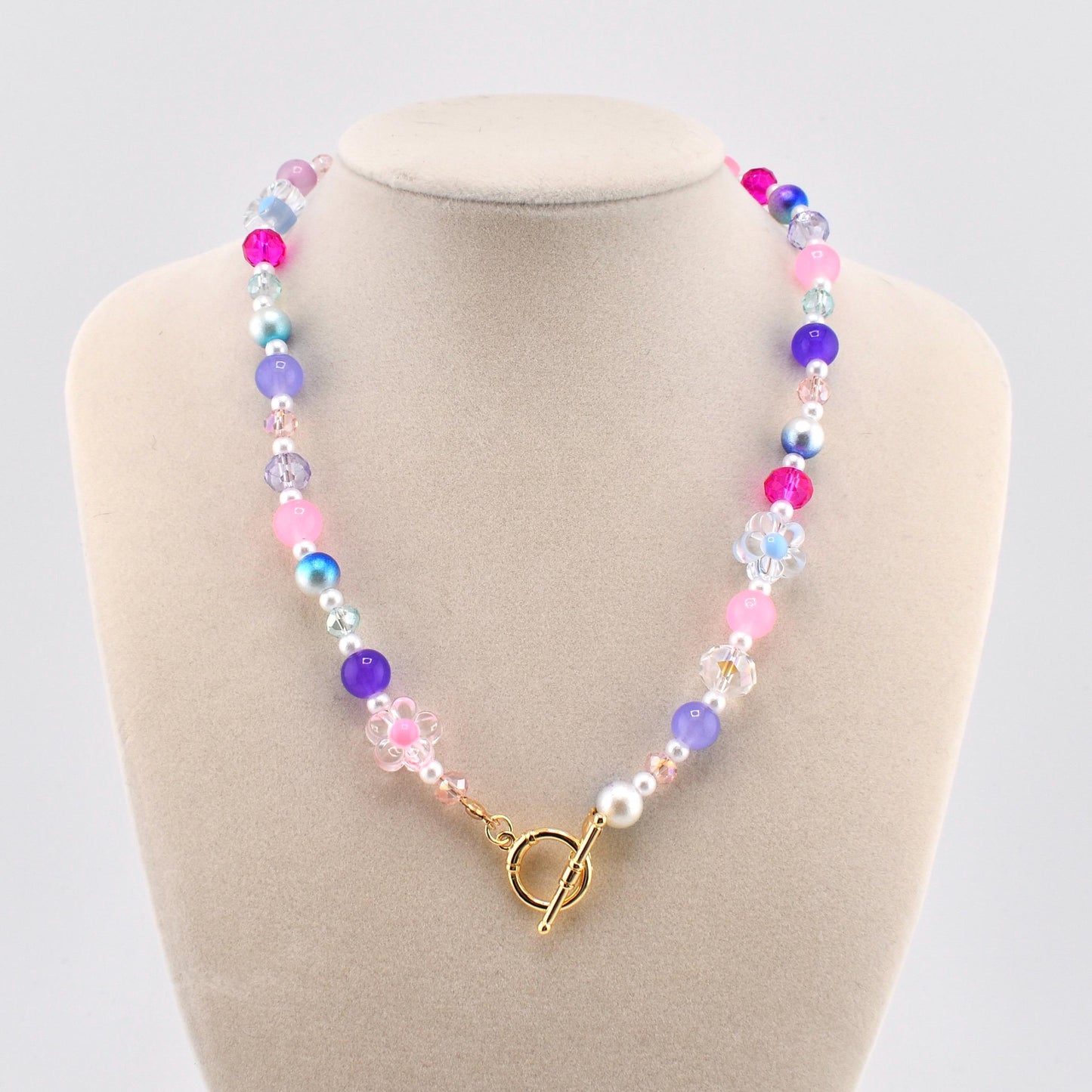 Beaded Flower Necklace | Pink Purple Blue Daisy Bead Necklace | Gold Toggle Clasp