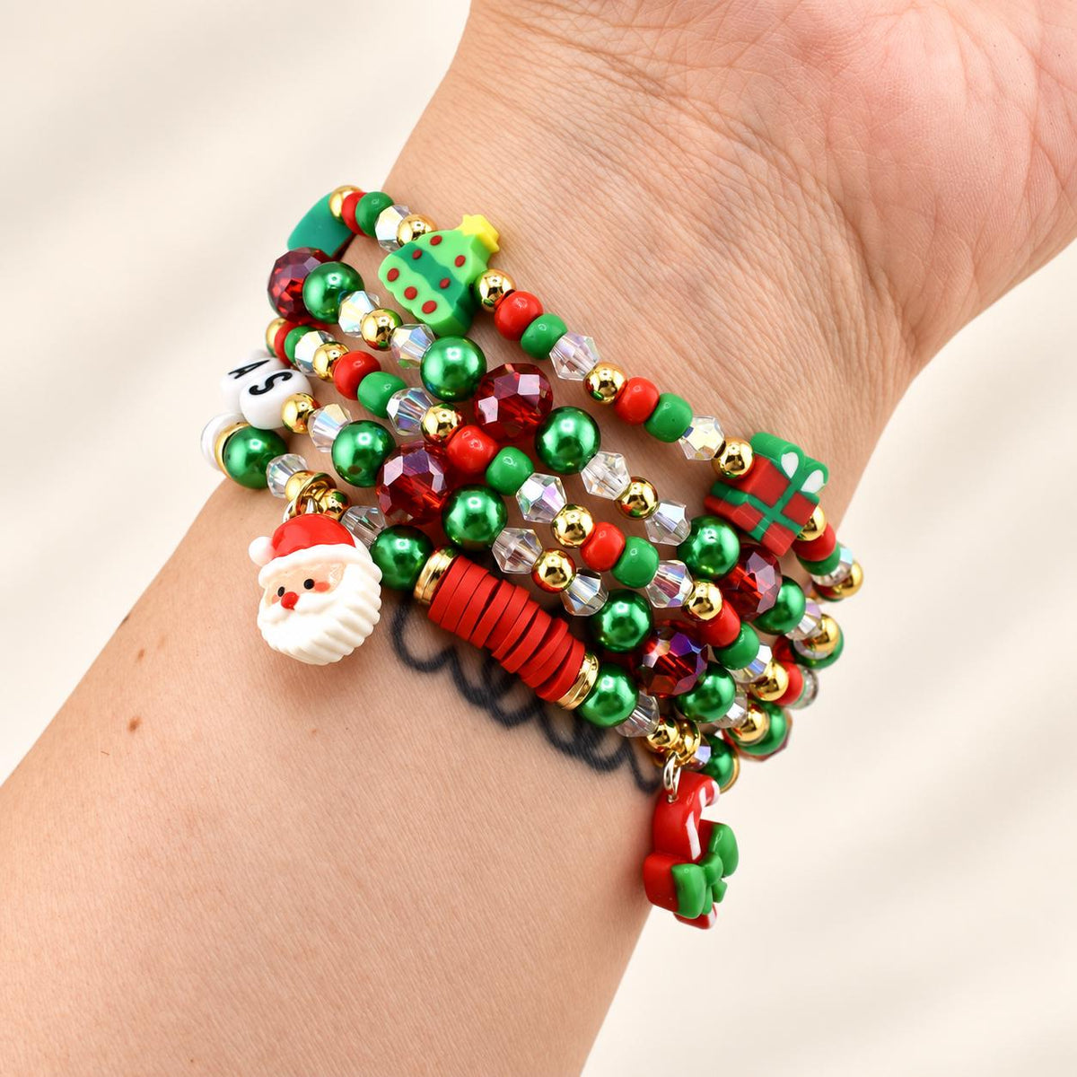 Merry Christmas Beaded Bracelet Stack – Red, Green & Gold Holiday Charm Bracelets