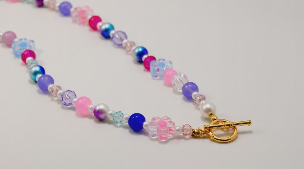 Beaded Flower Necklace | Pink Purple Blue Daisy Bead Necklace | Gold Toggle Clasp